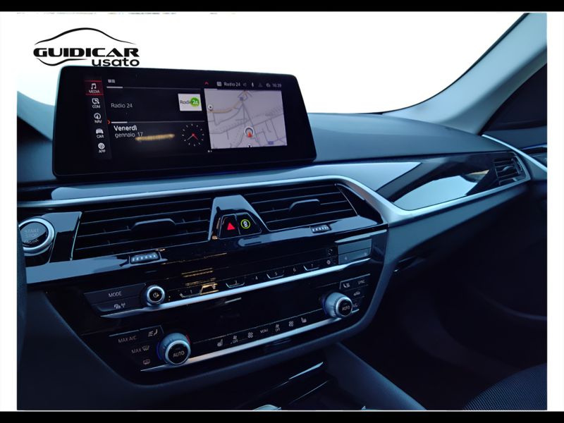 GuidiCar - BMW Serie 5 2020 520d Touring mhev 48V xdrive Luxury auto Usato