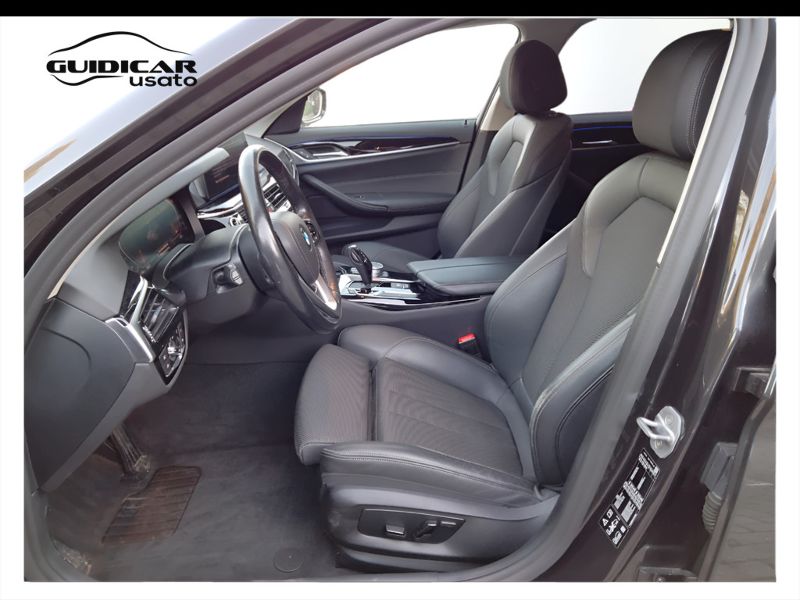 GuidiCar - BMW Serie 5 2020 520d Touring mhev 48V xdrive Luxury auto Usato