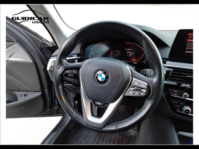 GuidiCar - BMW Serie 5 2020 520d Touring mhev 48V xdrive Luxury auto Usato