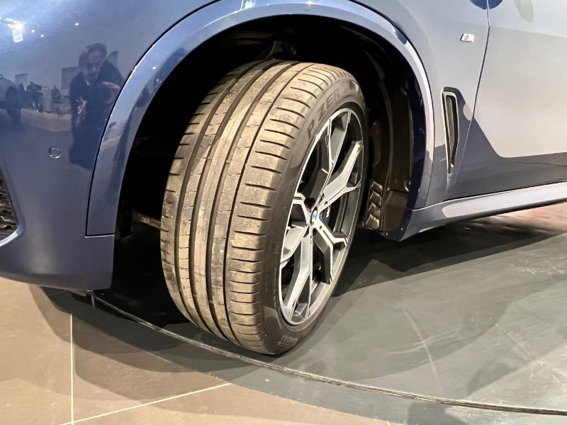 GuidiCar - BMW X5        (G05/F95) X5 xDrive30d Msport