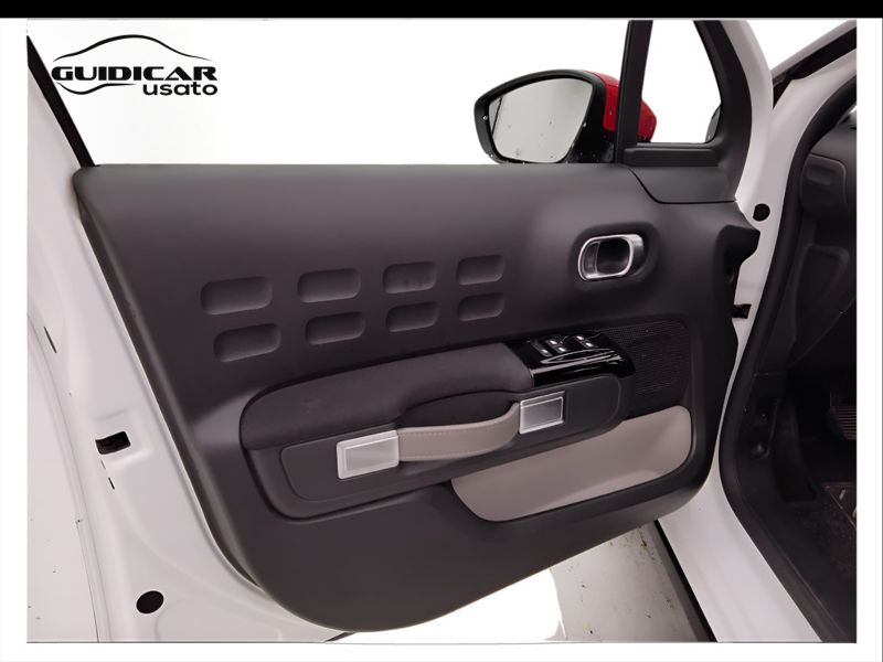 GuidiCar - CITROEN C3 2020 C3 1.2 puretech Shine s&s 83cv my18 Usato