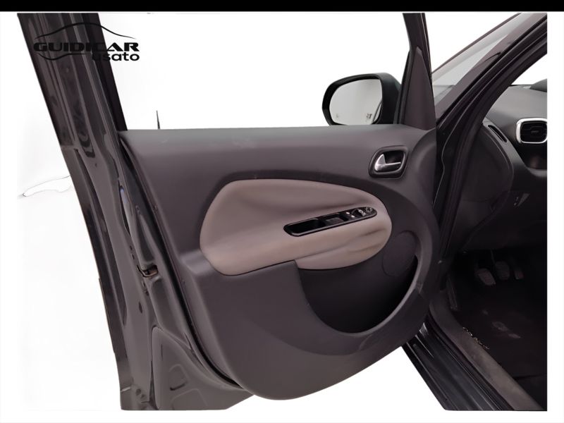 GuidiCar - CITROEN C3 Picasso 2015 C3 Picasso 1.6 hdi 16v Exclusive FL Usato