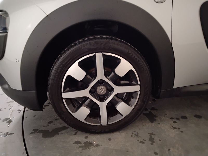GuidiCar - CITROEN C4 2018 C4 Cactus 1.6 bluehdi Shine s&s 100cv etg6 Usato