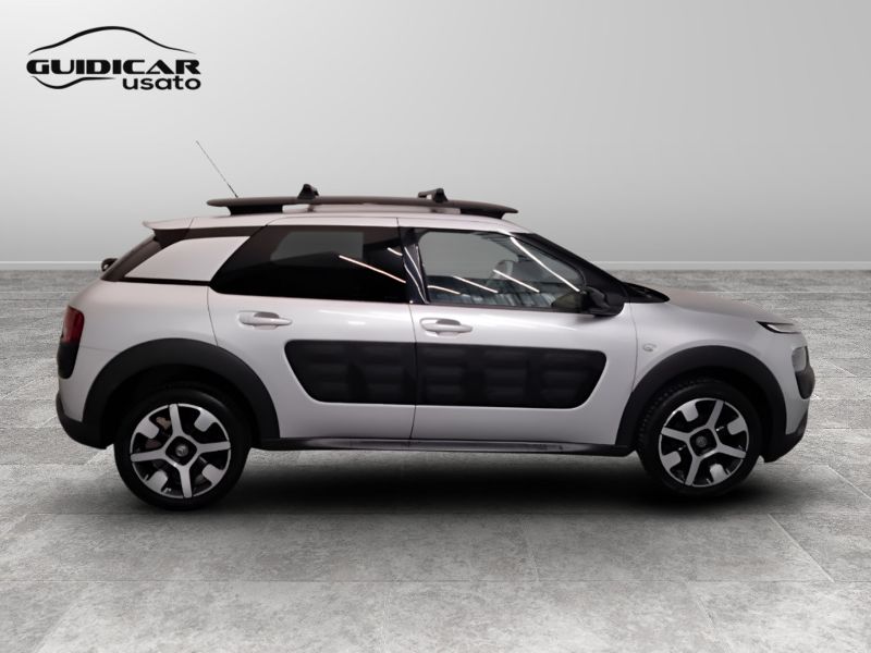 GuidiCar - CITROEN C4 2018 C4 Cactus 1.6 bluehdi Shine s&s 100cv etg6 Usato