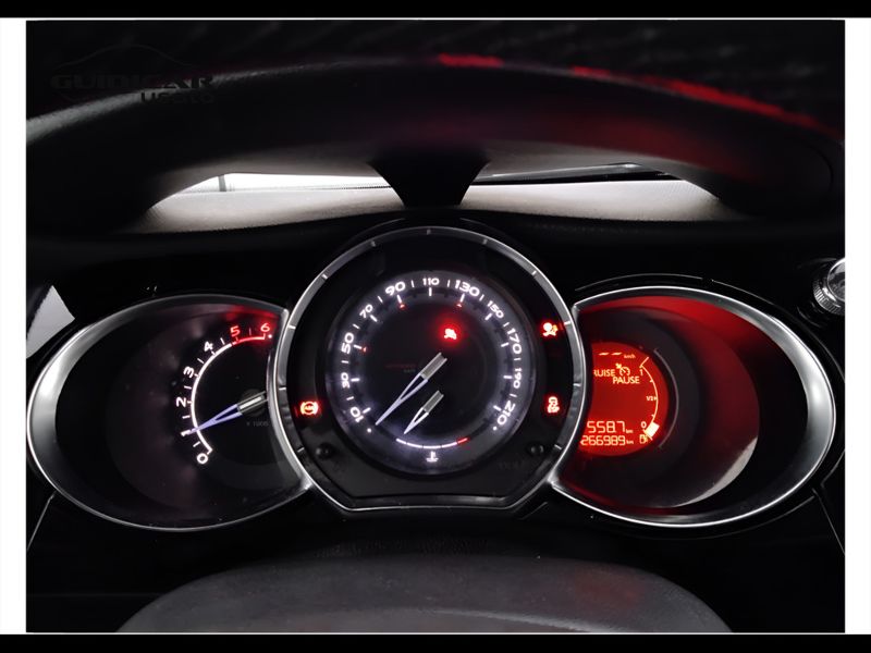 GuidiCar - CITROEN DS3 2011 DS3 1.6 hdi So Chic 92cv Usato