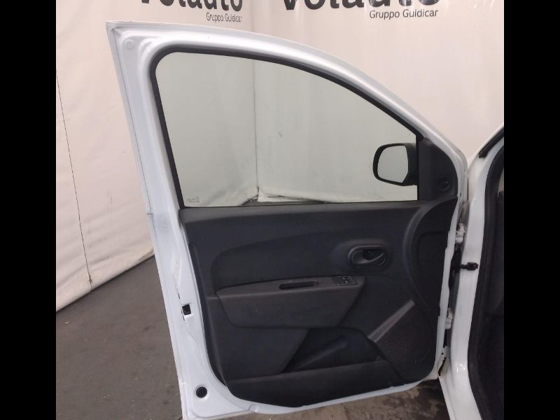 GuidiCar - DACIA Dokker 2018 Dokker 1.5 dci Ambiance s&s 75cv Usato