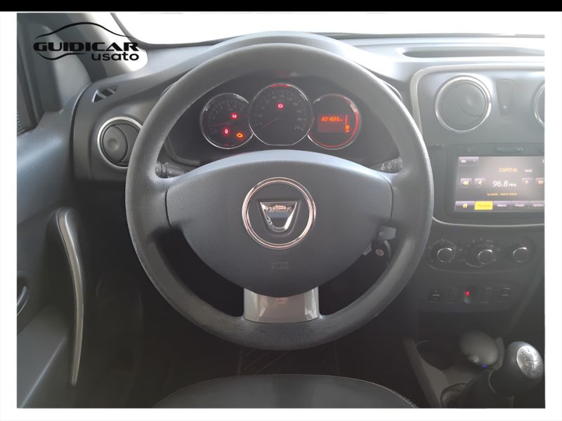 GuidiCar - DACIA Sandero 2014 Sandero 1.5 dci Laureate 75cv Usato