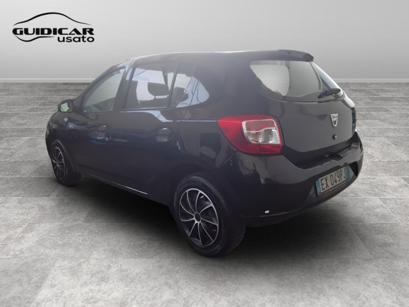 GuidiCar - DACIA Sandero 2014 Sandero 1.5 dci Laureate 75cv Usato