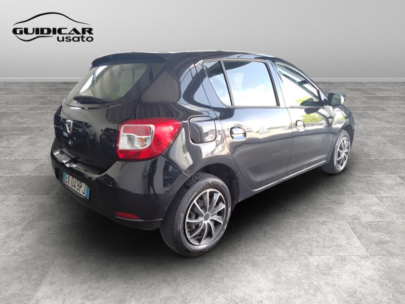 GuidiCar - DACIA Sandero 2014 Sandero 1.5 dci Laureate 75cv Usato