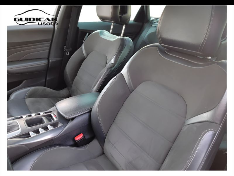 GuidiCar - DS DS5 2016 DS5 1.6 thp So Chic s&s 165cv eat6 Usato