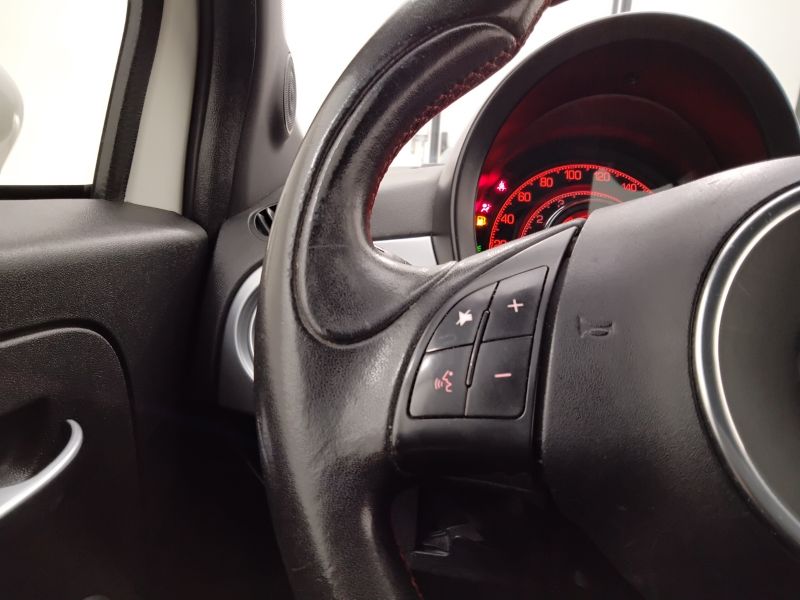 GuidiCar - FIAT 500 2014 500 1.2 Cult 69cv Usato