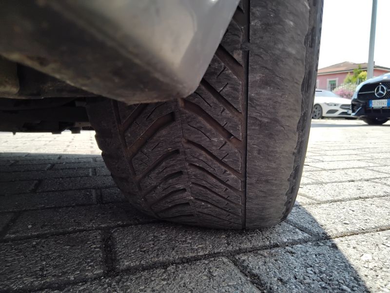 GuidiCar - FIAT 500 2011 500 1.2 Lounge 69cv Usato