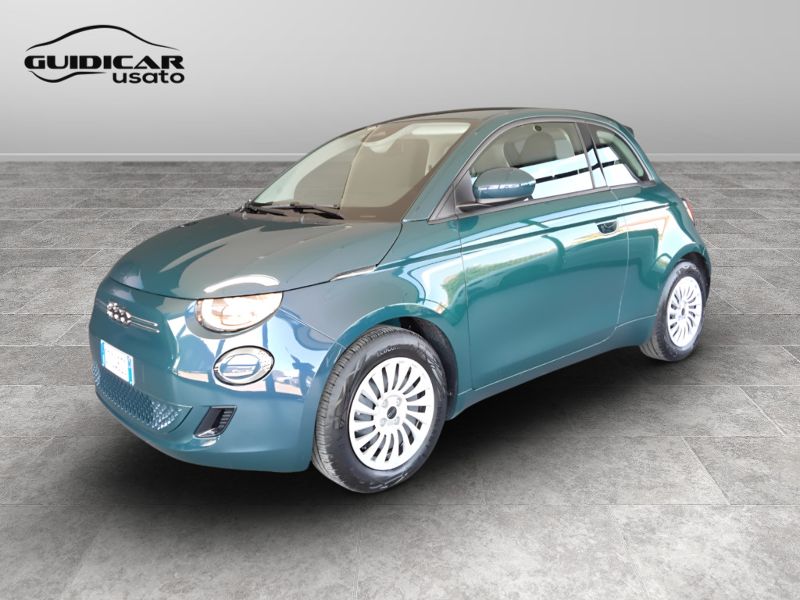 GuidiCar - FIAT 500 2024 500e 42 kWh La Prima Usato