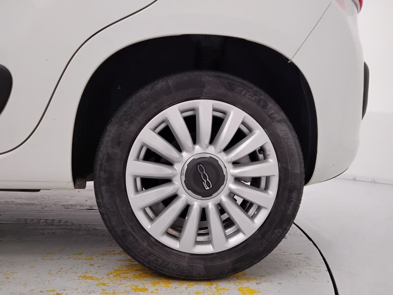 GuidiCar - FIAT 500 2016 500L 1.6 mjt Business 120cv Usato