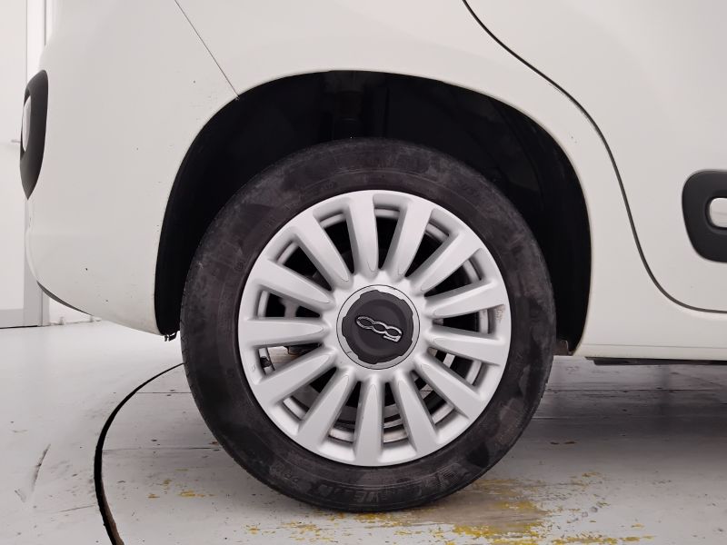 GuidiCar - FIAT 500 2016 500L 1.6 mjt Business 120cv Usato