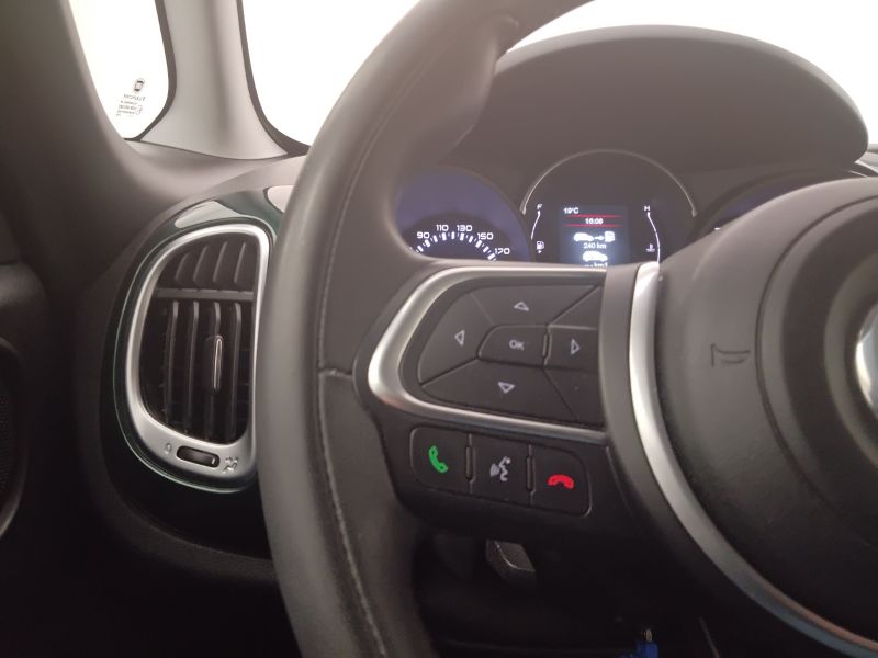 GuidiCar - FIAT 500 2019 500L Cross 1.3 mjt Mirror City Cross 95cv Usato