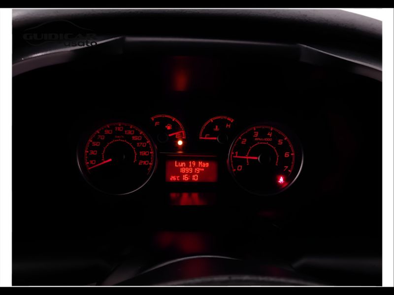 GuidiCar - FIAT Doblo 2016 Doblo 1.6 mjt 16v Trekking 120cv 7p.ti Usato