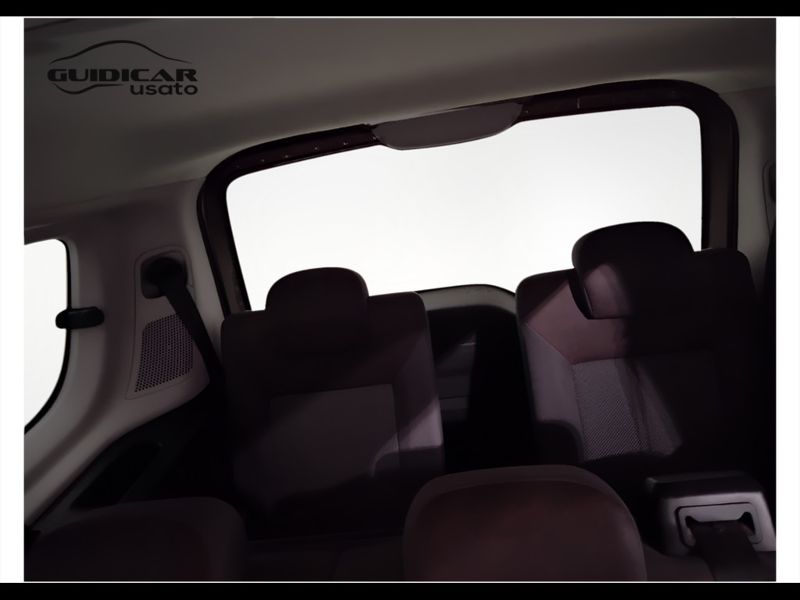 GuidiCar - FIAT Doblo 2016 Doblo 1.6 mjt 16v Trekking 120cv 7p.ti Usato