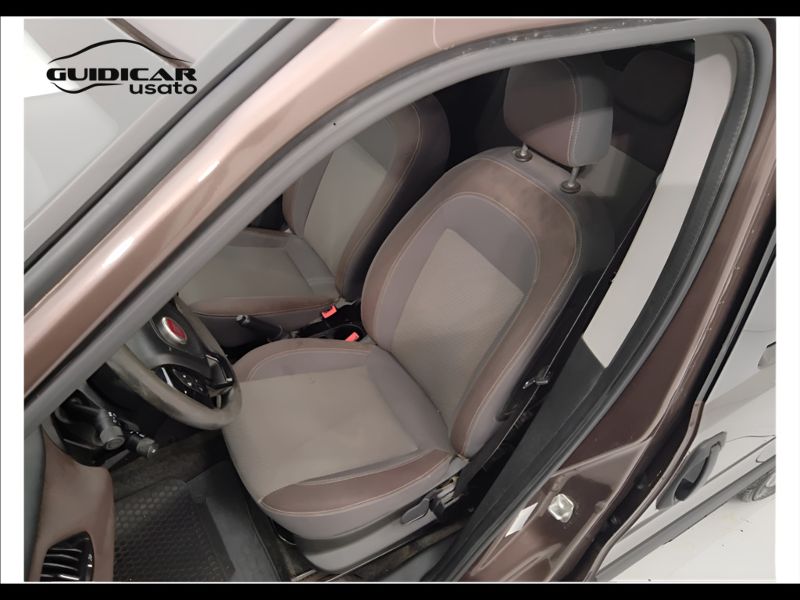 GuidiCar - FIAT Doblo 2016 Doblo 1.6 mjt 16v Trekking 120cv 7p.ti Usato