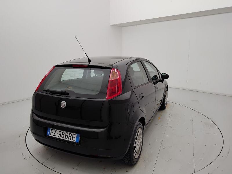 GuidiCar - FIAT Punto 2008 Grande Punto 1.3 mjt 16v Dynamic 75cv 5p Usato