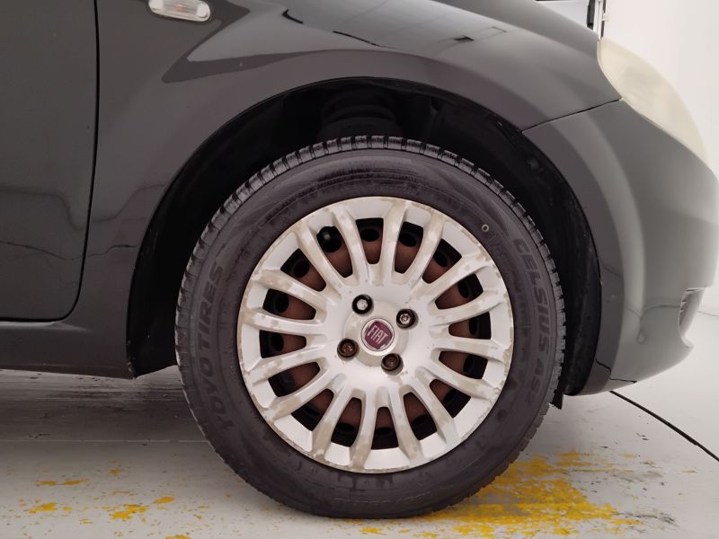 GuidiCar - FIAT Punto 2008 Grande Punto 1.3 mjt 16v Dynamic 75cv 5p Usato