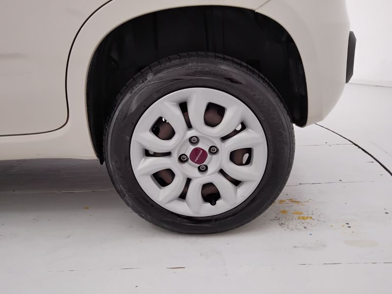GuidiCar - FIAT Panda 2016 Panda 0.9 t.air t. natural power Easy 80cv E6 Usato