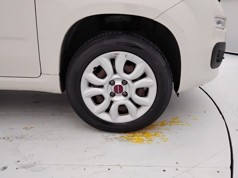 GuidiCar - FIAT Panda 2016 Panda 0.9 t.air t. natural power Easy 80cv E6 Usato