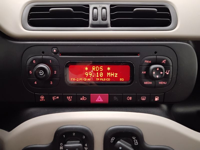 GuidiCar - FIAT Panda 2016 Panda 0.9 t.air t. natural power Easy 80cv E6 Usato