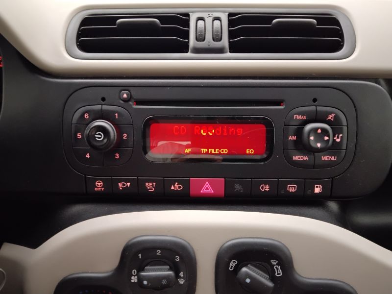 GuidiCar - FIAT Panda 2016 Panda 0.9 t.air t. natural power Easy 80cv E6 Usato