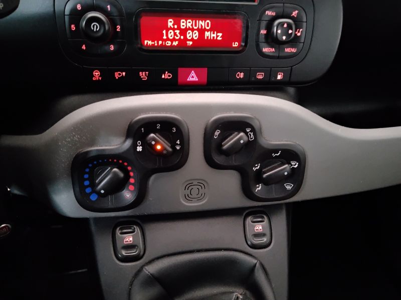 GuidiCar - FIAT Panda 2013 Panda 0.9 t.air t. natural power Pop 80cv Usato