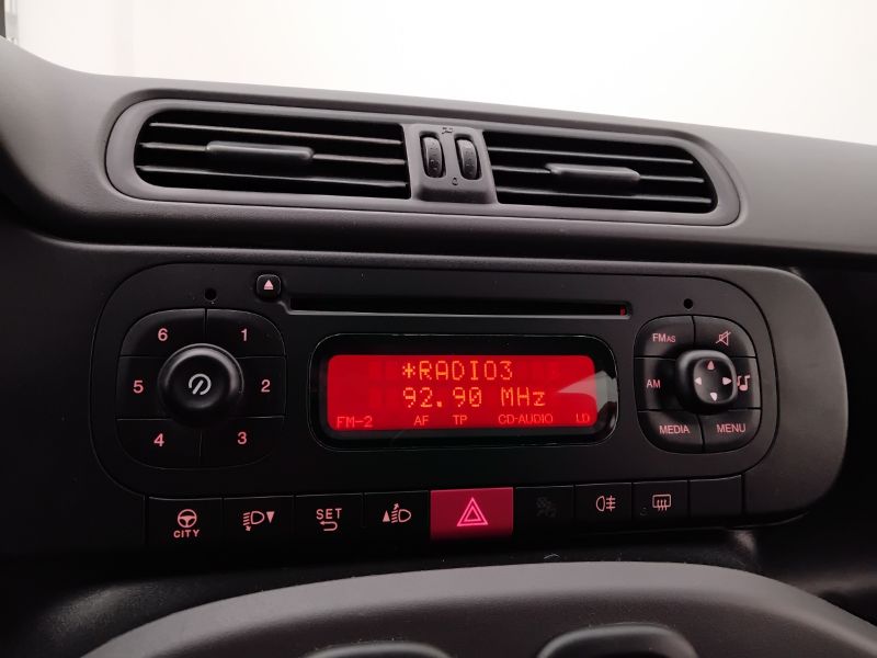GuidiCar - FIAT Panda 2015 Panda 1.2 Easy 69cv E6 Usato