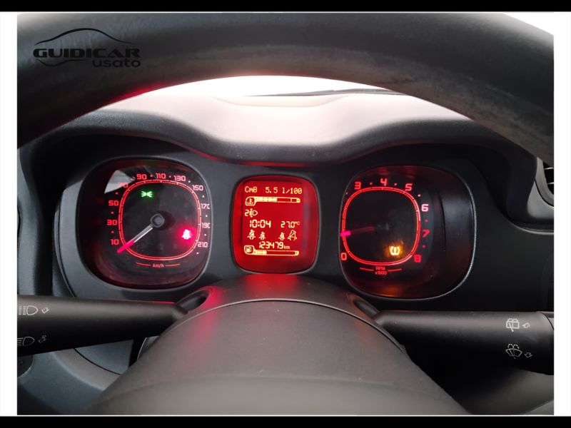 GuidiCar - FIAT Panda 2016 Panda 1.2 Lounge 69cv Usato