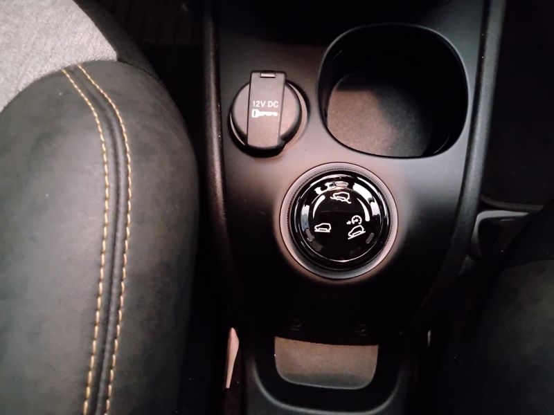 GuidiCar - FIAT Panda 2022 Panda 0.9 t.air t. City Cross 4x4 s&s 85cv 5p.ti Usato