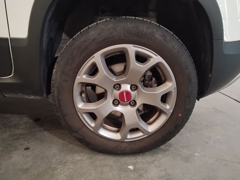 GuidiCar - FIAT Panda 2022 Panda 0.9 t.air t. City Cross 4x4 s&s 85cv 5p.ti Usato
