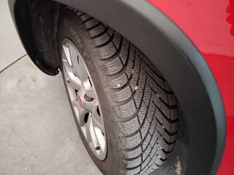 GuidiCar - FIAT Panda 2021 Panda 1.0 firefly hybrid Cross s&s 70cv Usato