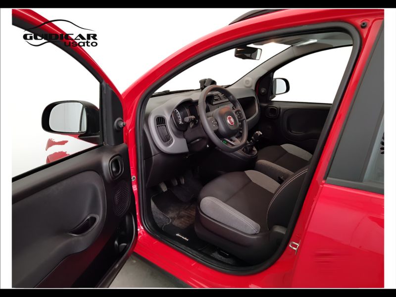 GuidiCar - FIAT Panda 2021 Panda 1.0 firefly hybrid Cross s&s 70cv Usato