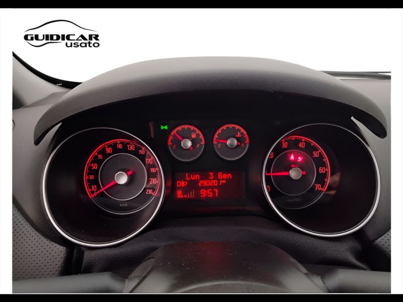 GuidiCar - FIAT Punto 2011 Punto Evo 1.4 natural power Dynamic 70cv 5p Usato