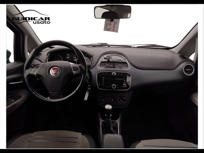 GuidiCar - FIAT Punto 2011 Punto Evo 1.4 natural power Dynamic 70cv 5p Usato
