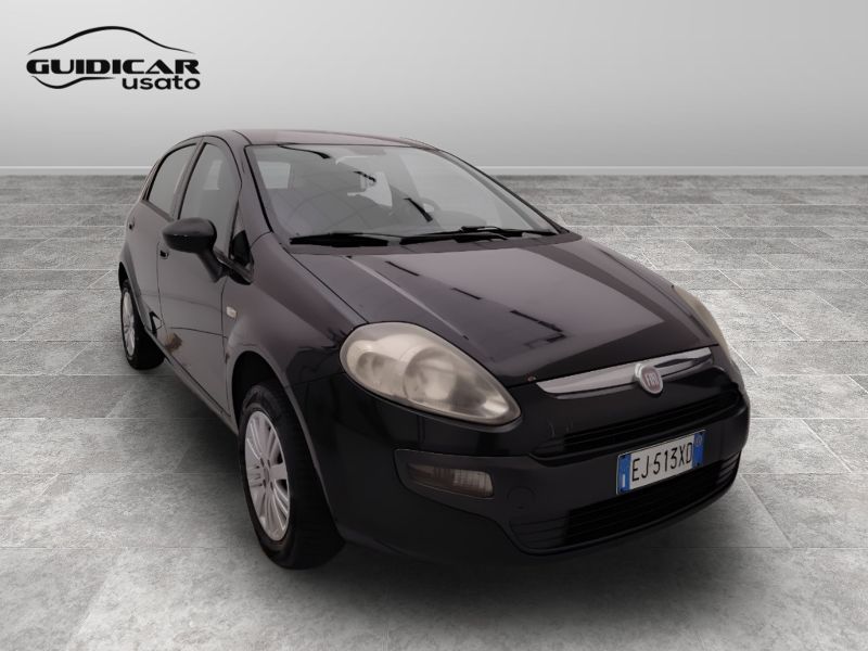 GuidiCar - FIAT Punto 2011 Punto Evo 1.4 natural power Dynamic 70cv 5p Usato