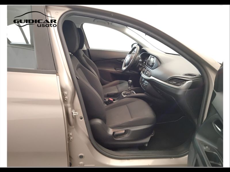 GuidiCar - FIAT Tipo 2017 Tipo 5p 1.3 mjt Business s&s 95cv Usato