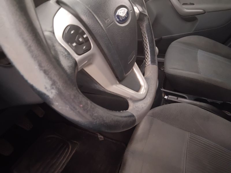 GuidiCar - FORD Fiesta 2011 Fiesta 1.2 16v + c/esp 82cv 5p E5 Usato