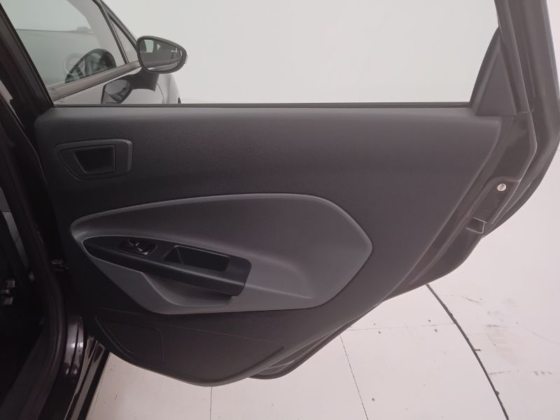 GuidiCar - FORD Fiesta 2011 Fiesta 1.2 16v + c/esp 82cv 5p E5 Usato