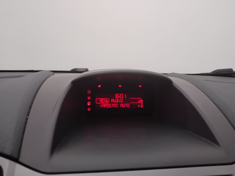 GuidiCar - FORD Fiesta 2011 Fiesta 1.2 16v + c/esp 82cv 5p E5 Usato