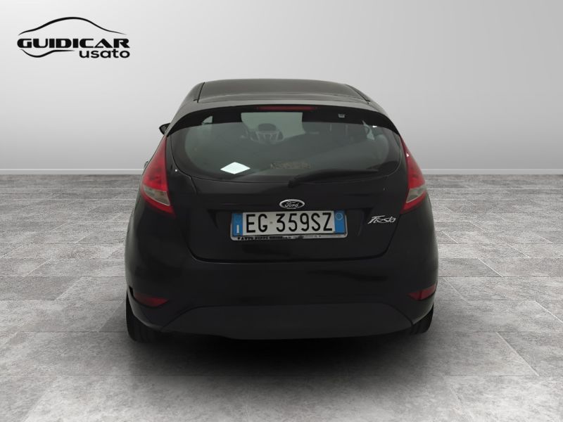 GuidiCar - FORD Fiesta 2011 Fiesta 1.2 16v + c/esp 82cv 5p E5 Usato