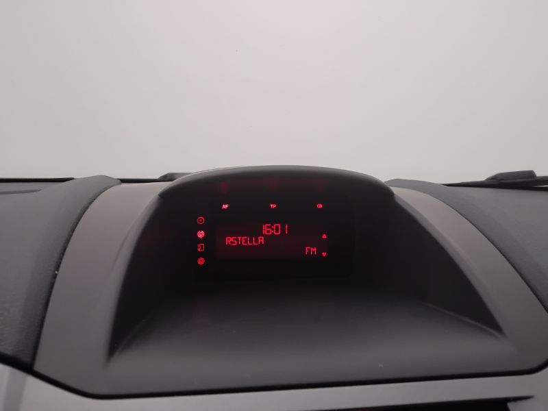 GuidiCar - FORD Fiesta 2011 Fiesta 1.2 16v + c/esp 82cv 5p E5 Usato