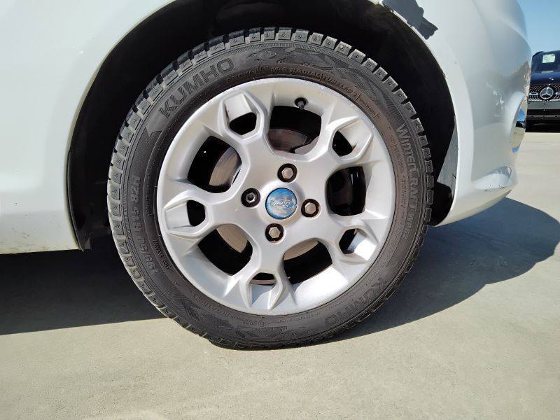 GuidiCar - FORD Fiesta 2012 Fiesta 3p 1.2 16v Titanium c/esp E5 Usato