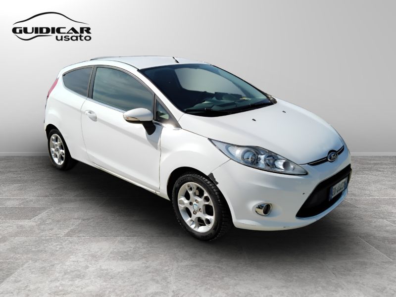 GuidiCar - FORD Fiesta 2012 Fiesta 3p 1.2 16v Titanium c/esp E5 Usato