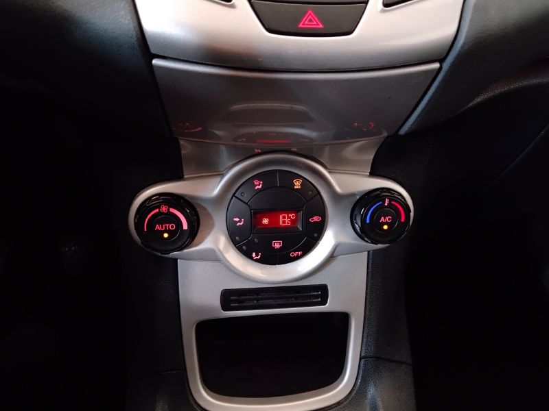 GuidiCar - FORD Fiesta 2011 Fiesta 5p 1.2 16v Titanium FL Usato