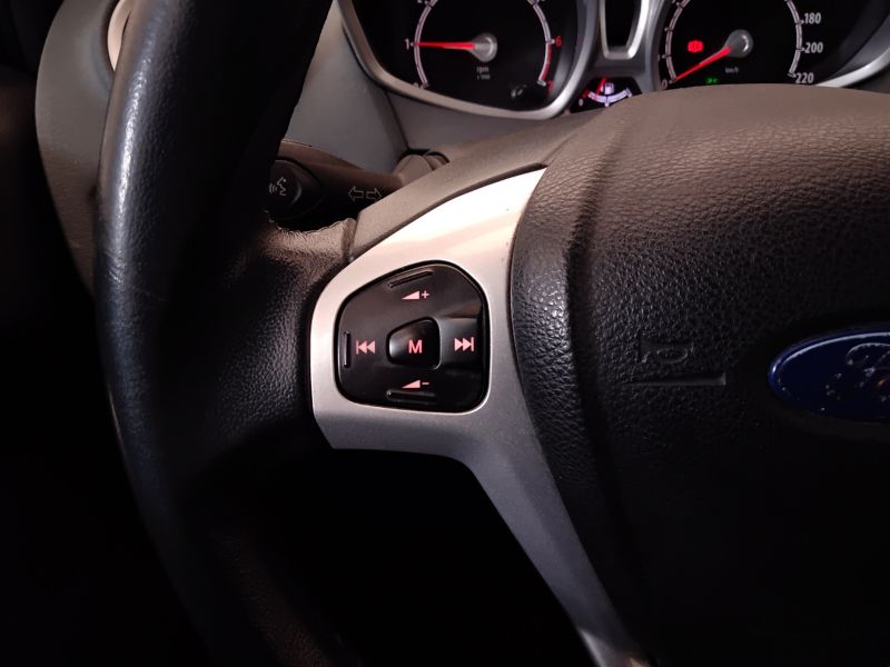 GuidiCar - FORD Fiesta 2011 Fiesta 5p 1.2 16v Titanium FL Usato