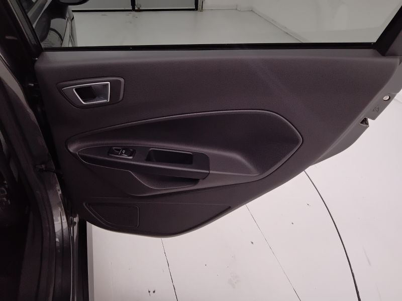 GuidiCar - FORD Fiesta 2017 Fiesta 1.5 tdci ST-line 75cv 5p Usato